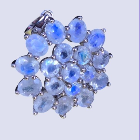 925 Sterling Silver Pendant 2x2cm with Natural Moonstone. - Picture 3 of 8